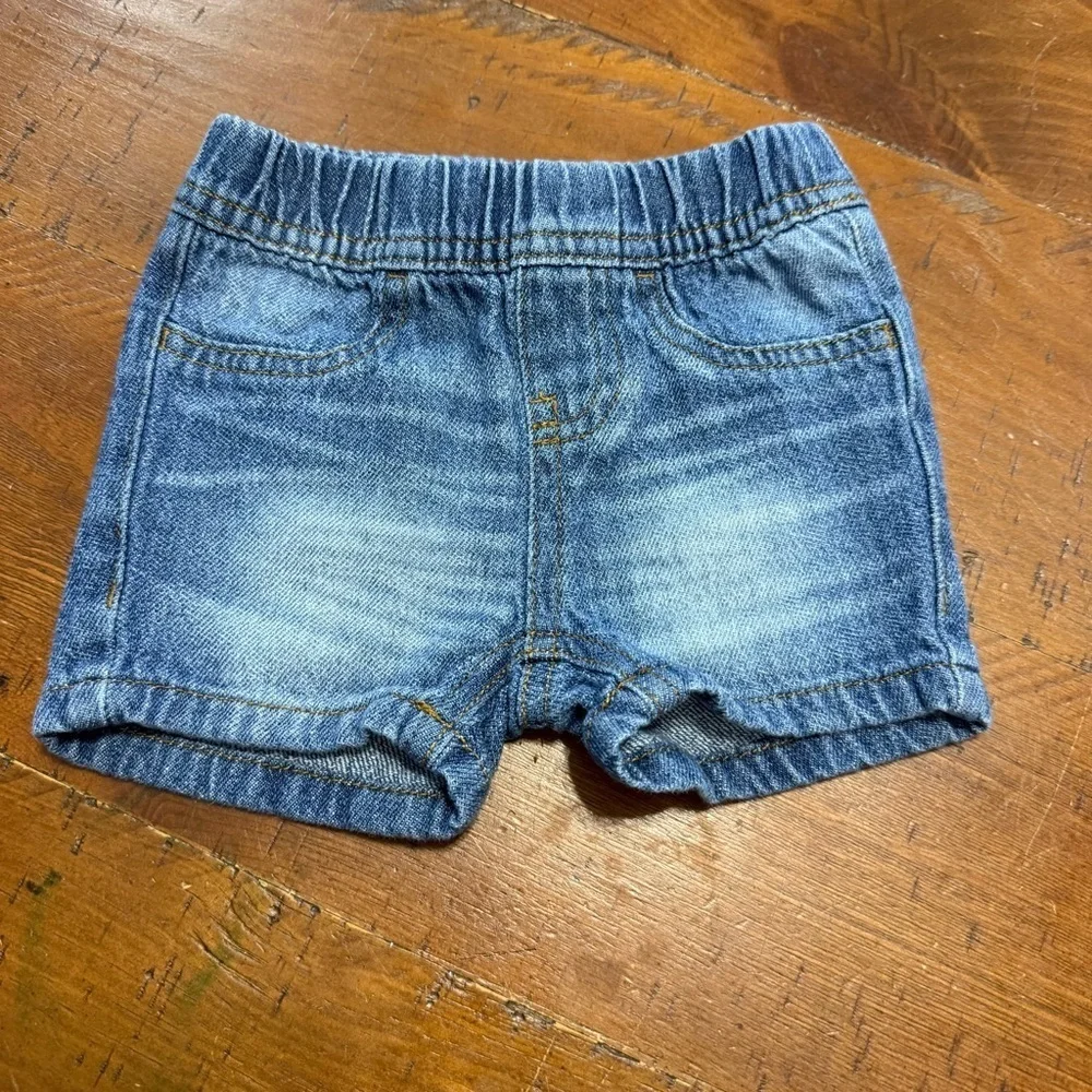 Wrangler denim shorts baby size 3 months preowned